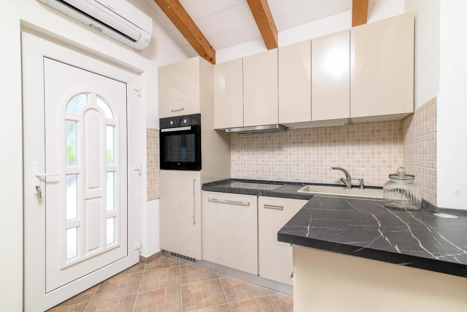 Holiday Apartment In Medulin With Terrace, Air Conditioning, Wifi, Washing Machine 5158-3